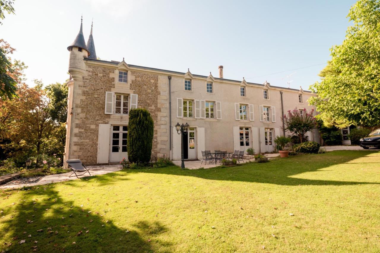 Mazette! Le Chateau Niort Exterior photo